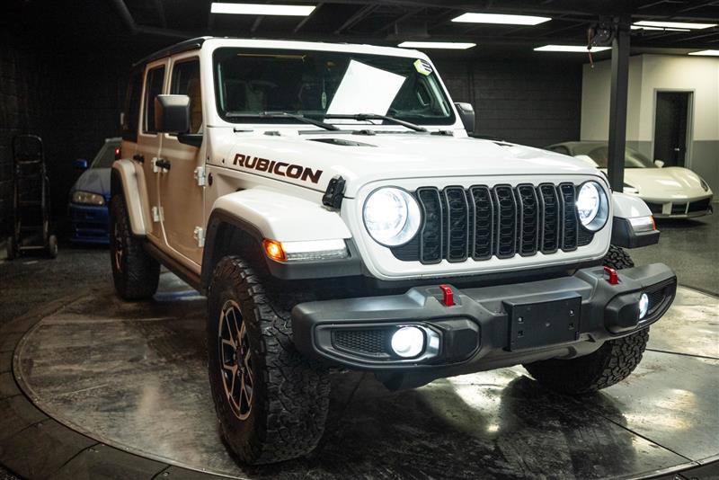 Used 2024 Jeep Wrangler Rubicon image 5