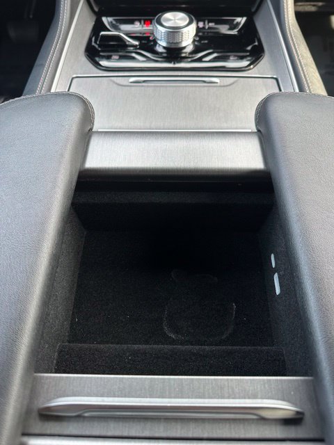 Used 2025 Jeep Wagoneer 4WD w/ Premium Group I image 45