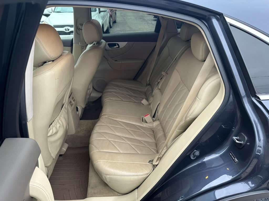 Used 2011 INFINITI FX35 2WD w/ Premium Pkg image 23