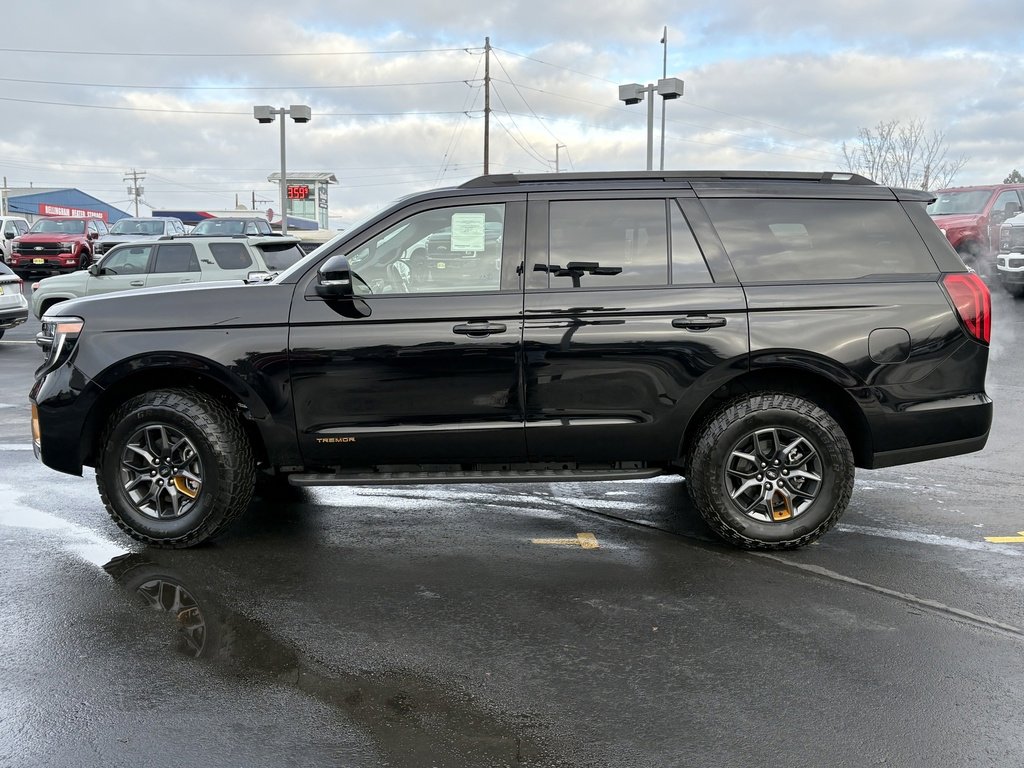 New 2026 Ford Expedition Tremor image 12