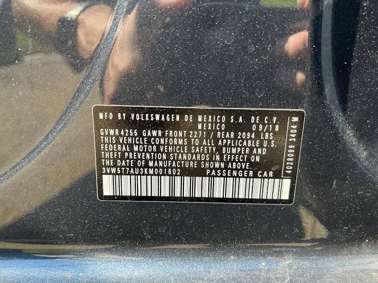 Used 2019 Volkswagen GTI SE image 7