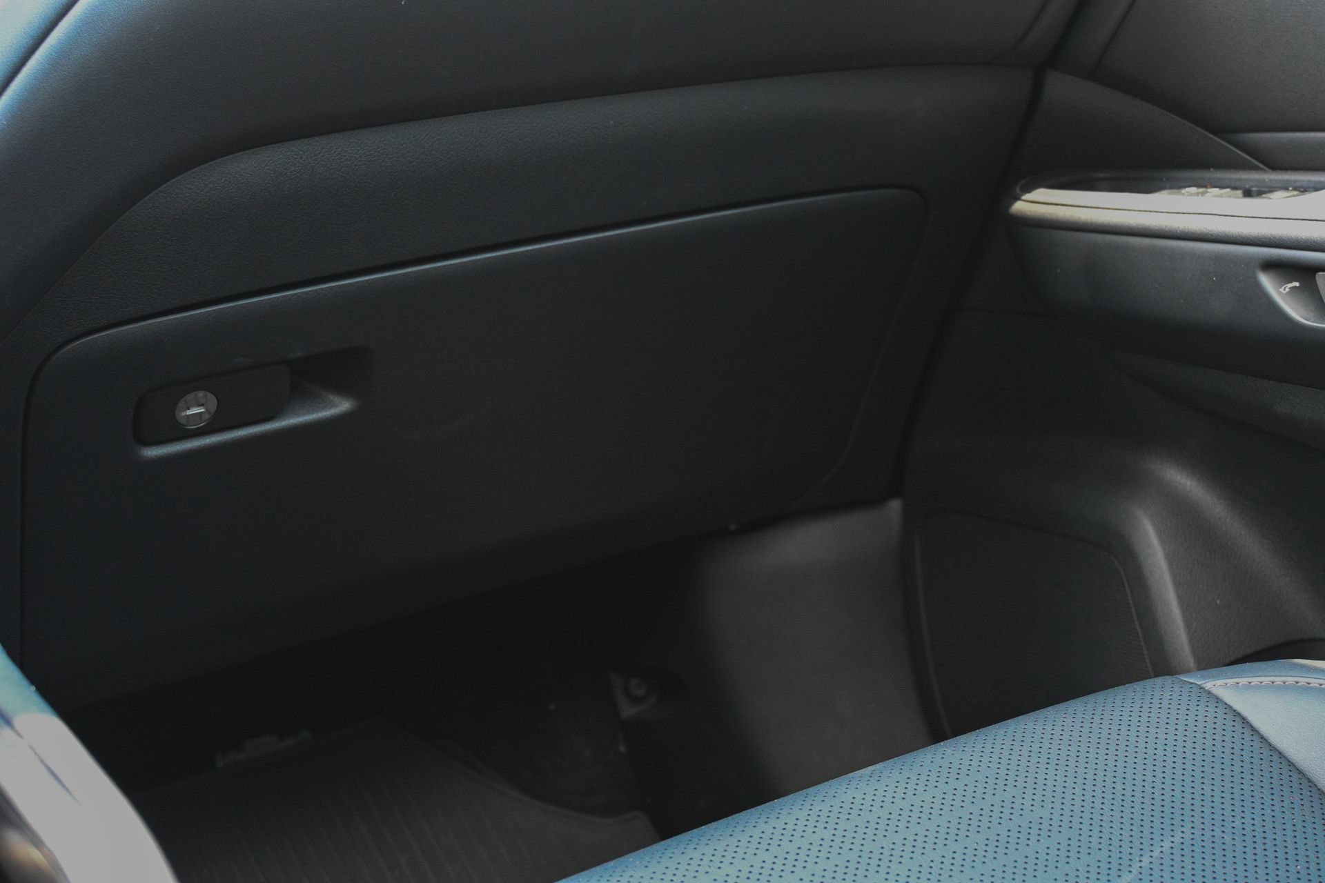 Used 2024 Lexus TX 350 FWD w/ Captains Chair Package image 9