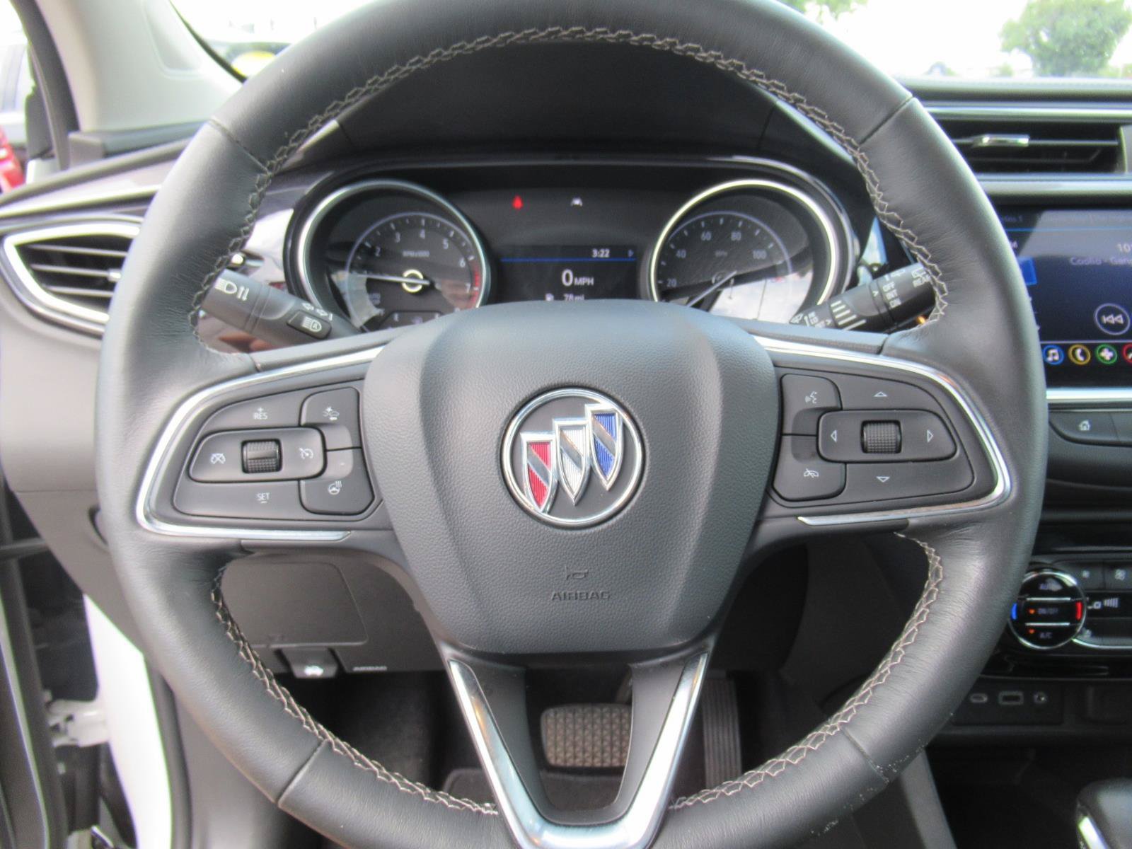 Used 2022 Buick Encore GX Essence FWD image 21