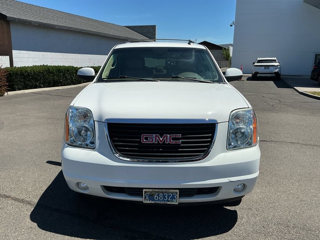 Used 2013 GMC Yukon SLT w/ SLT-2 Equipment Package AWD/4WD image 4