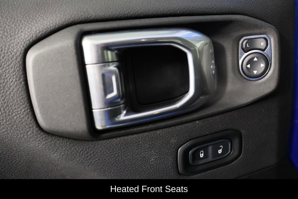 Used 2022 Jeep Wrangler Unlimited Sahara w/ Dual Top Group image 22