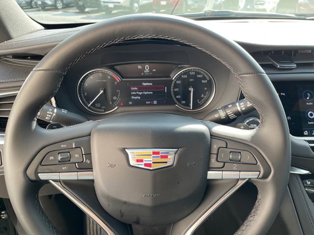 Used 2025 Cadillac XT6 Luxury w/ LPO, Floor Liner Package AWD/4WD image 34