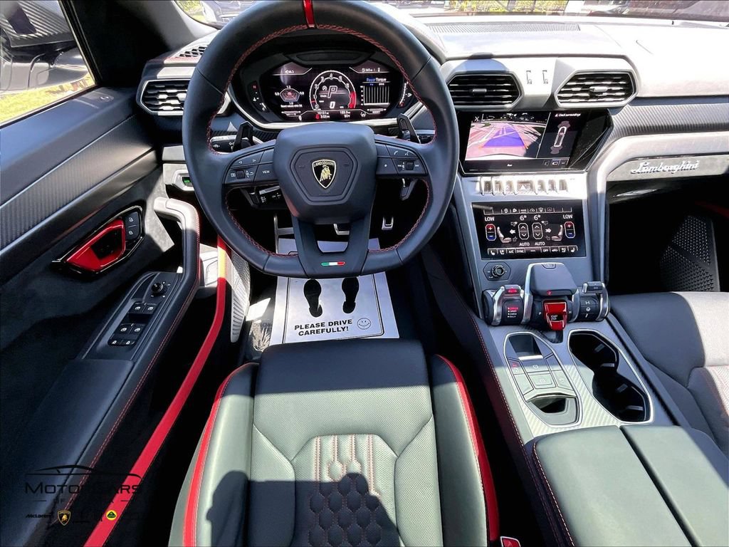 Used 2024 Lamborghini Urus Performante AWD/4WD image 7