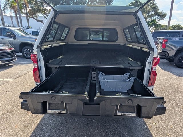 Used 2023 Chevrolet Silverado 1500 LT w/ Leather Package image 18