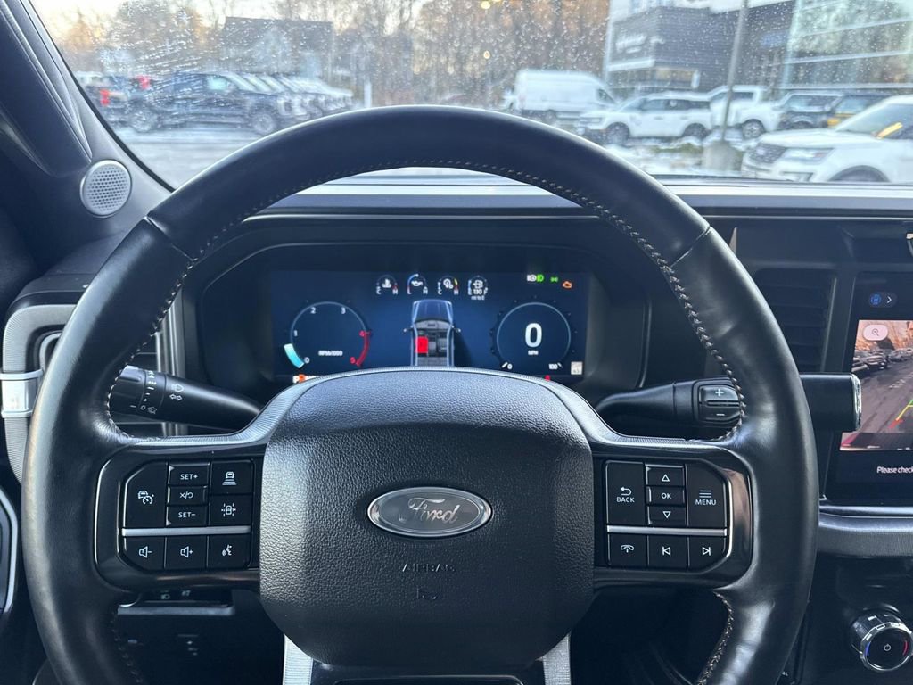 Used 2024 Ford F350 Platinum w/ FX4 Off-Road Package image 28