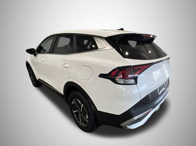 Used 2023 Kia Sportage LX image 5