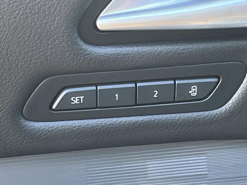 Certified 2025 Cadillac XT4 Premium Luxury w/ Technology Package image 26