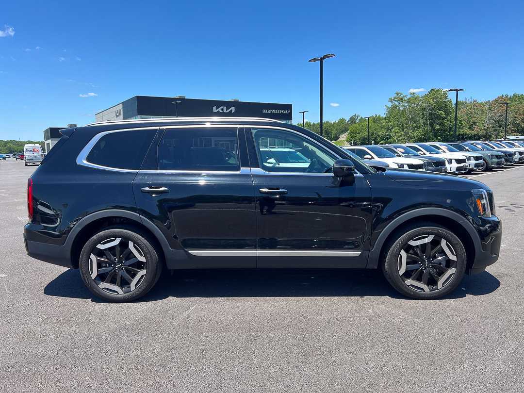 Used 2024 Kia Telluride S w/ S Sunroof Package FWD image 10