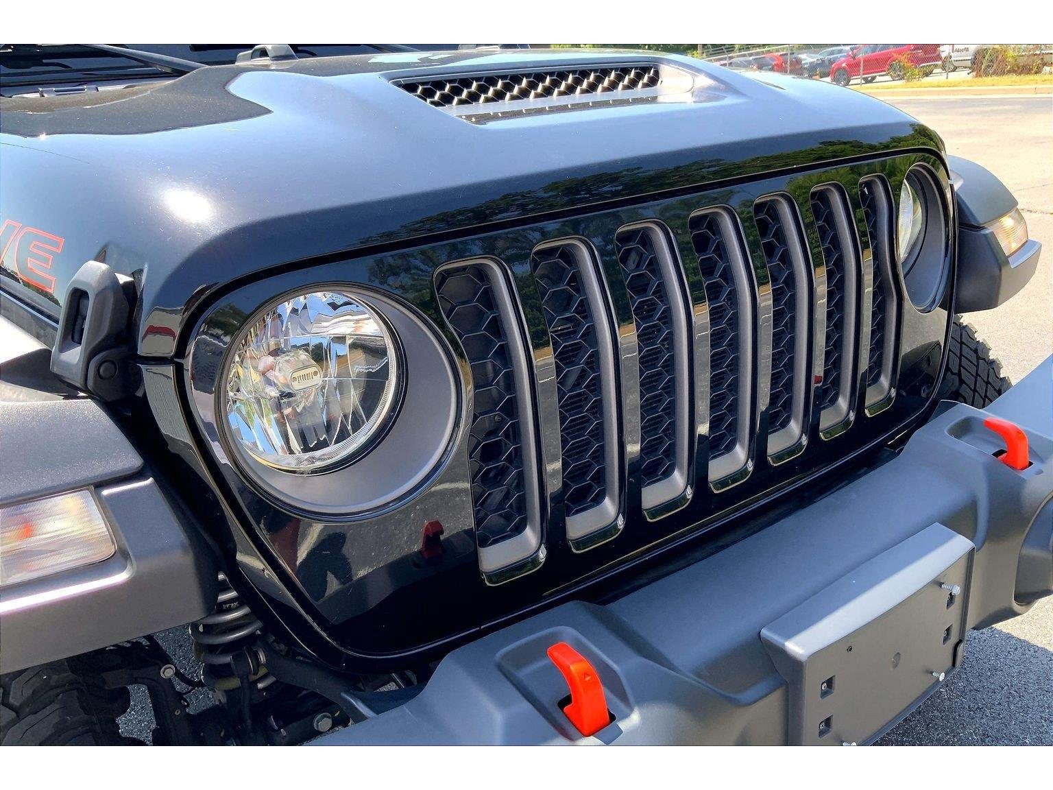 Used 2021 Jeep Gladiator Mojave w/ Cold Weather Group AWD/4WD image 29