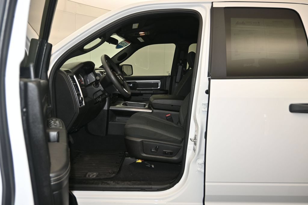 Used 2022 RAM 1500 Warlock AWD/4WD image 21