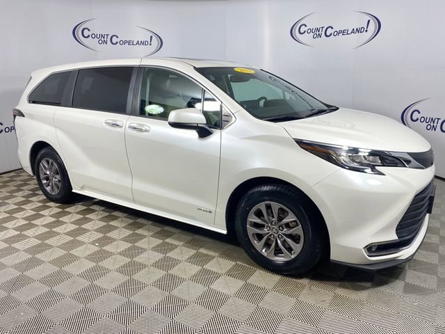 Certified 2021 Toyota Sienna XLE