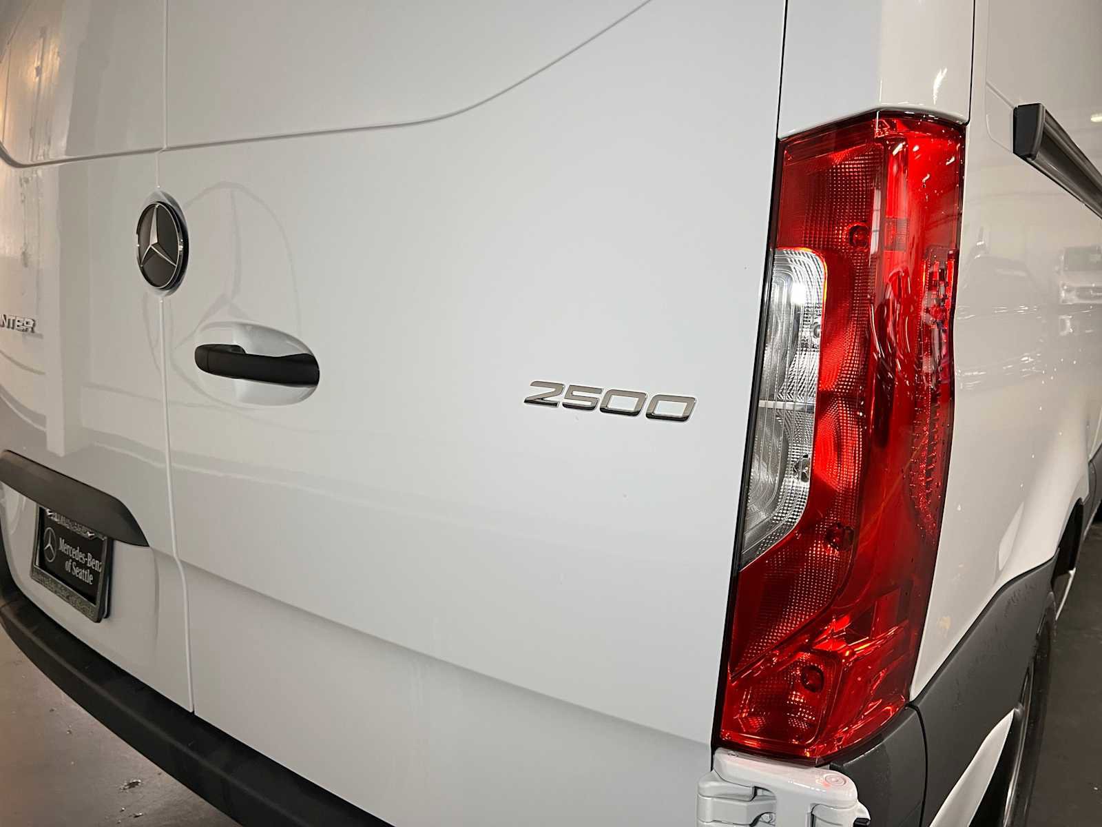 Used 2025 Mercedes-Benz Sprinter 2500 image 15