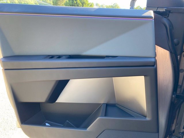 Used 2026 Tesla Cybertruck AWD Crew Cab image 21