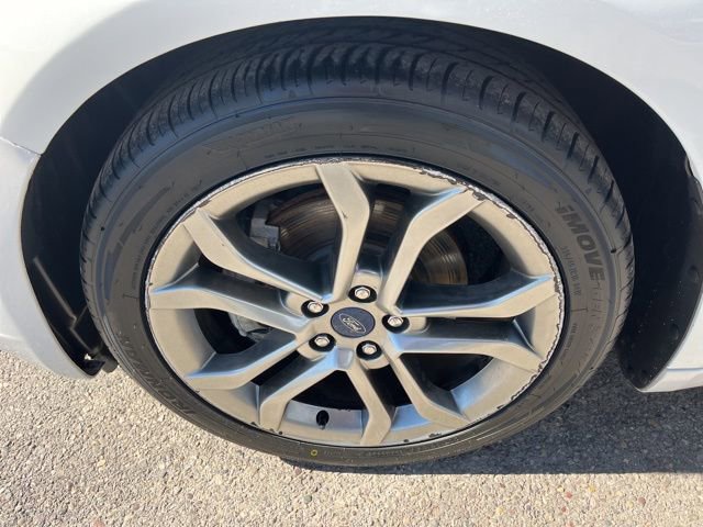 Used 2019 Ford Fusion SEL FWD image 26