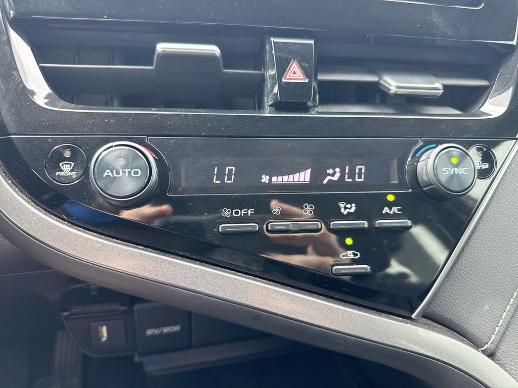 Used 2024 Toyota Camry SE FWD image 15