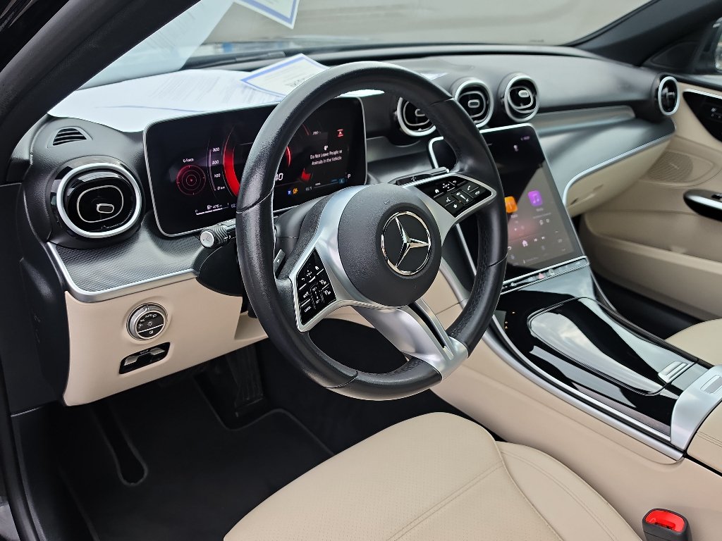 Used 2025 Mercedes-Benz C 300 Sedan image 15