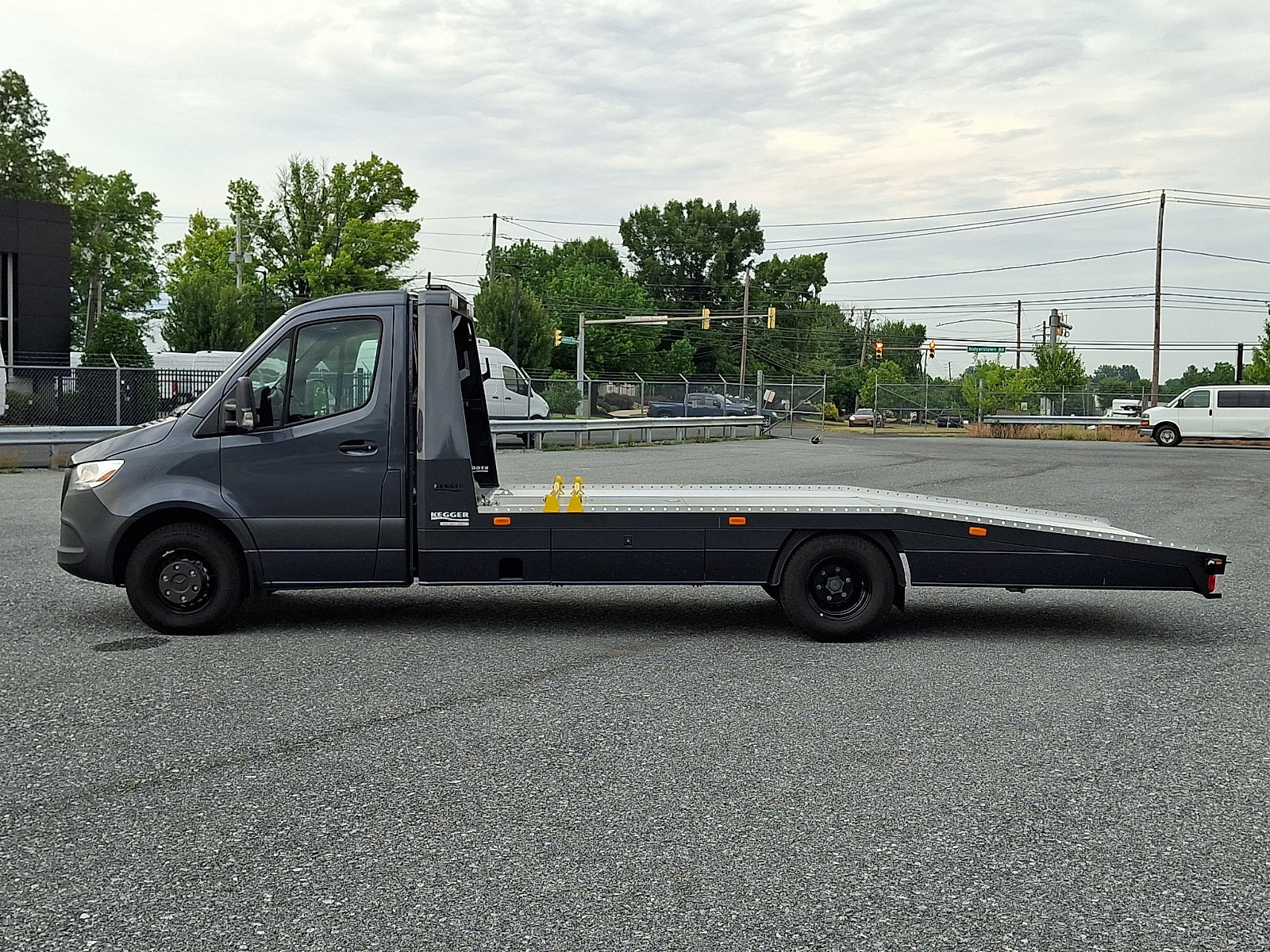 Used 2023 Mercedes-Benz Sprinter 4500 image 8