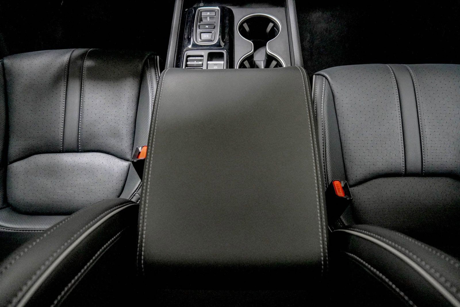 Certified 2025 Honda Pilot Elite image 30