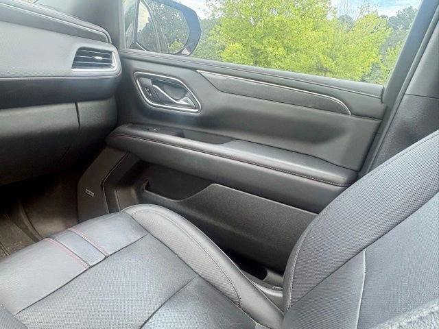 Used 2022 Chevrolet Tahoe RST w/ Luxury Package AWD/4WD image 26