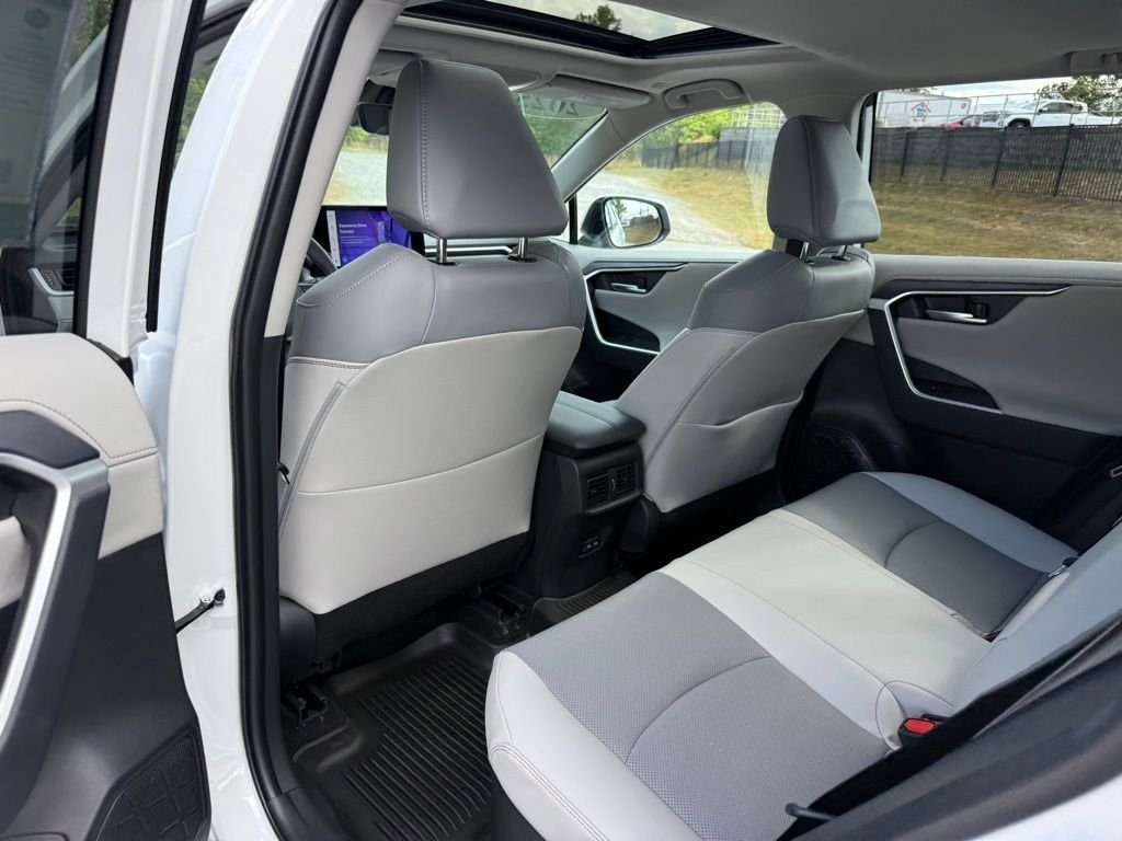 Used 2025 Toyota RAV4 Limited w/ Advanced Technology Package AWD/4WD image 27