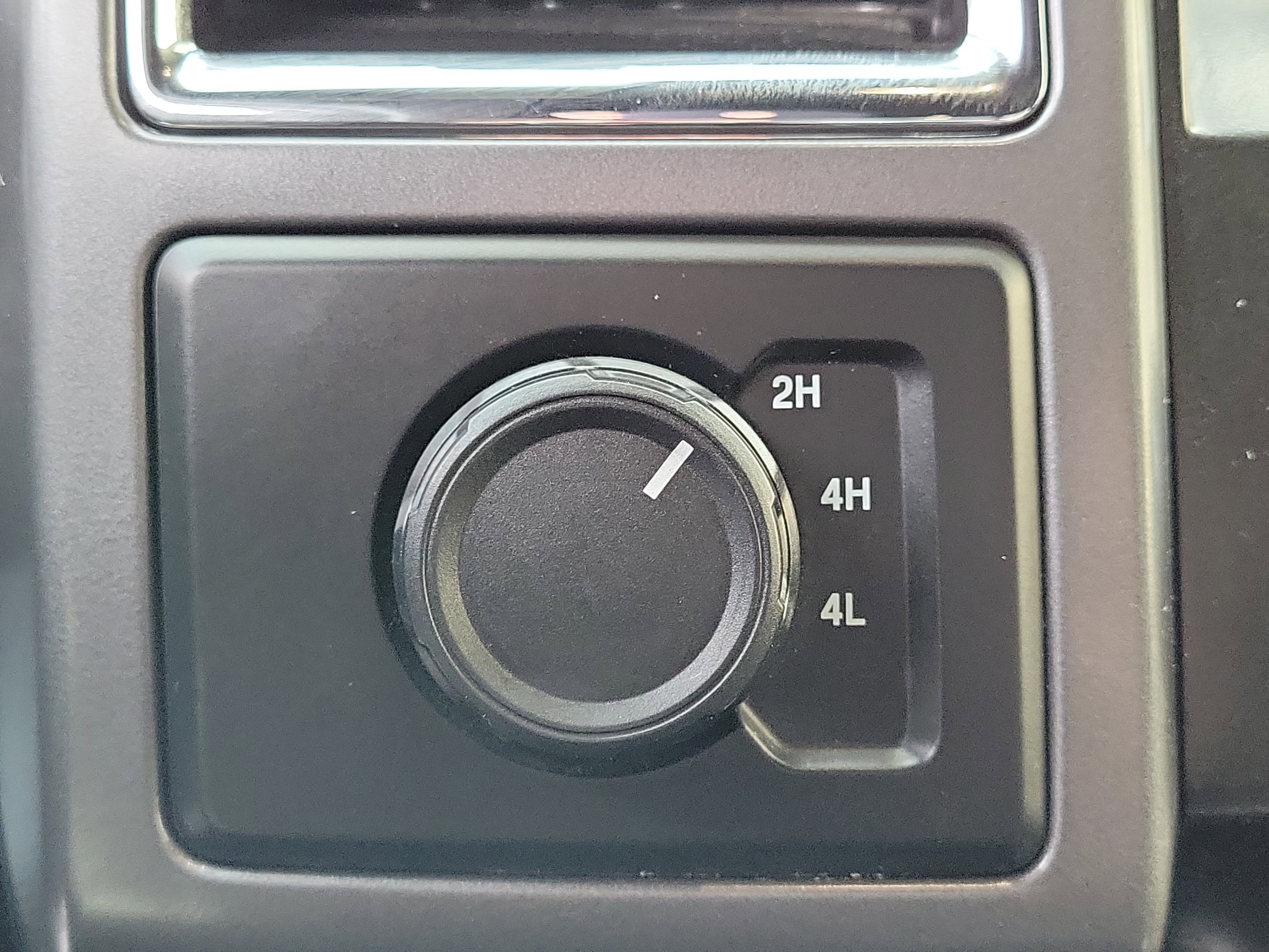 Used 2016 Ford F150 XLT w/ Equipment Group 302A Luxury image 29