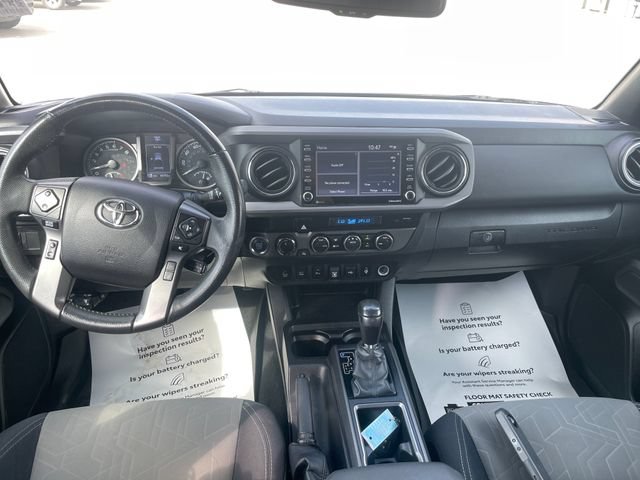 Used 2022 Toyota Tacoma TRD Off-Road w/ Technology Package AWD/4WD image 22