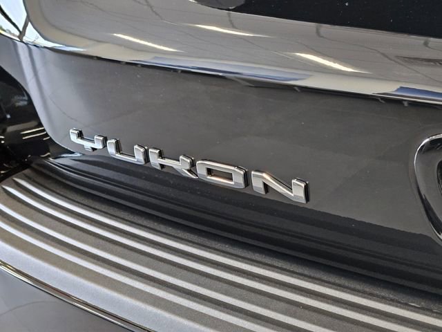 New 2026 GMC Yukon Denali w/ Denali Reserve Package AWD/4WD image 17