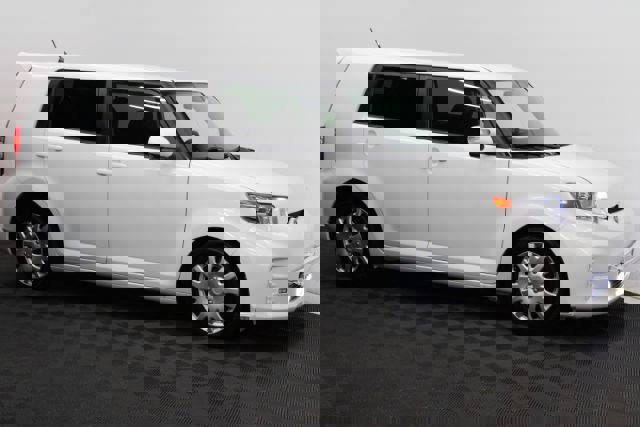 Used 2013 Scion xB 10 Series image 3