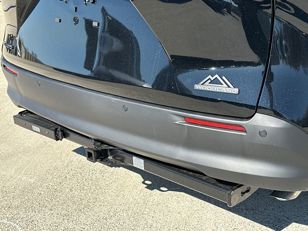 New 2026 Toyota Sienna XLE Woodland Edition image 5