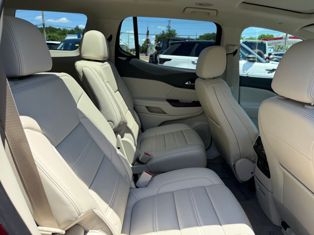 Used 2023 GMC Acadia Denali AWD/4WD image 28