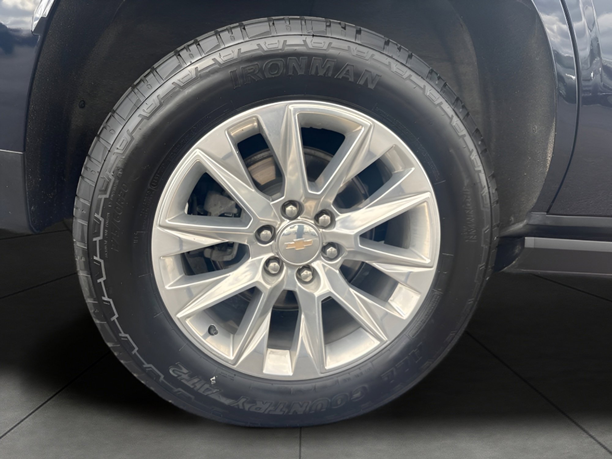 Used 2023 Chevrolet Tahoe Premier w/ Premium Package AWD/4WD image 10