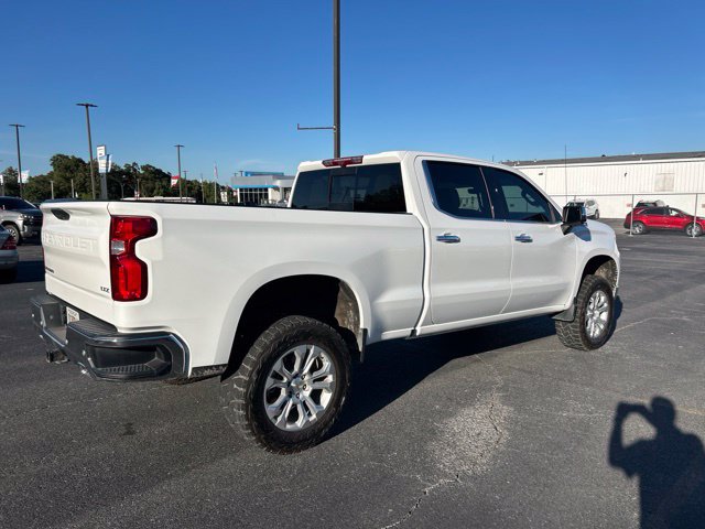 Used 2025 Chevrolet Silverado 1500 LTZ AWD/4WD image 4