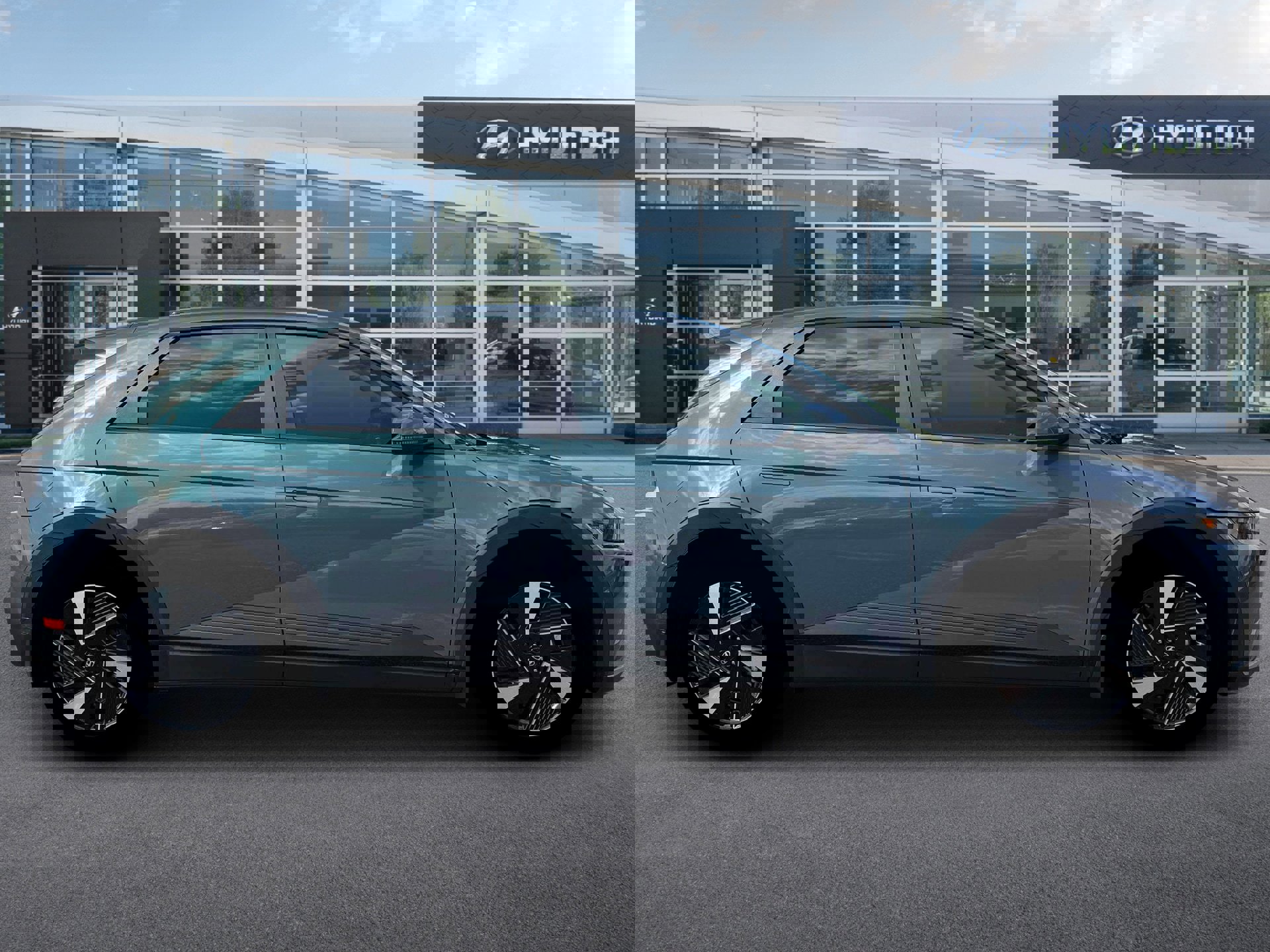 New 2026 Hyundai Ioniq 5 SEL image 9