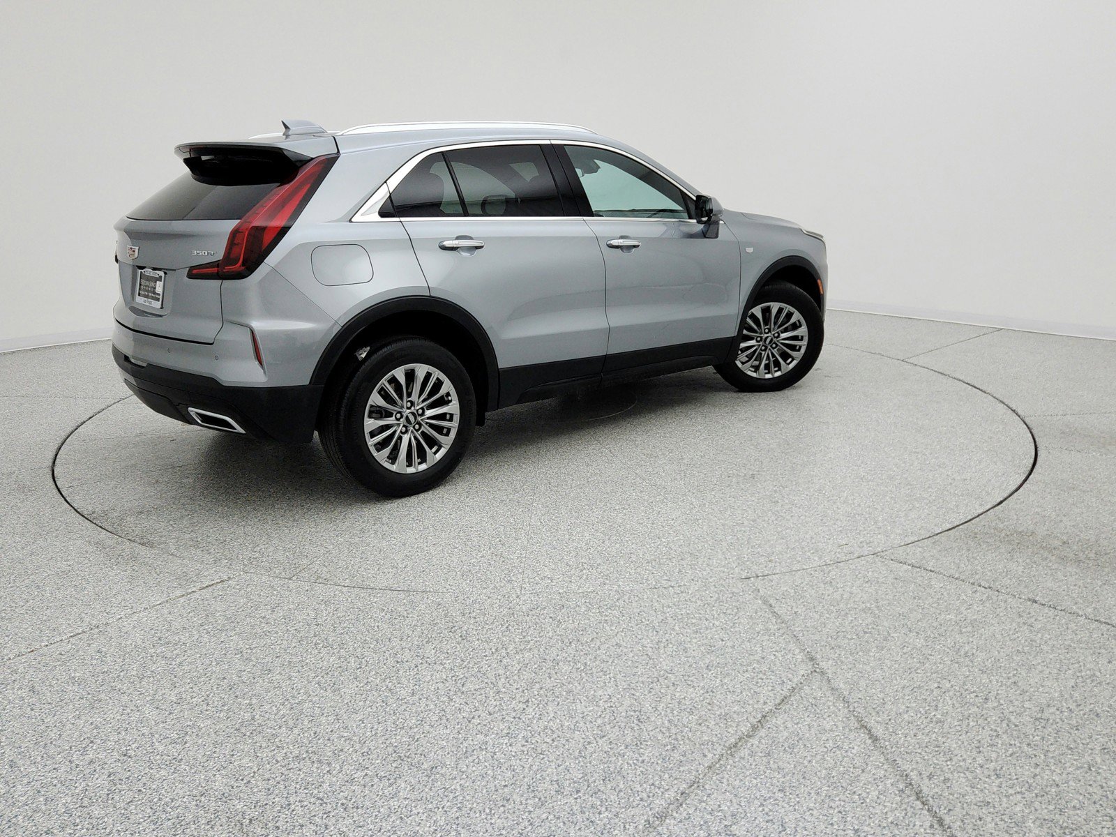 Used 2025 Cadillac XT4 Premium Luxury FWD image 5