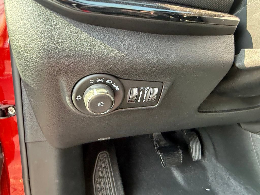 New 2026 Jeep Compass Latitude AWD/4WD image 15