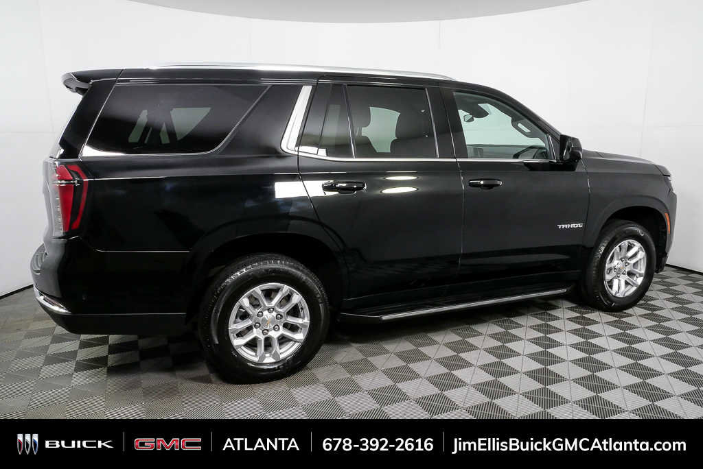 Used 2025 Chevrolet Tahoe LT image 2