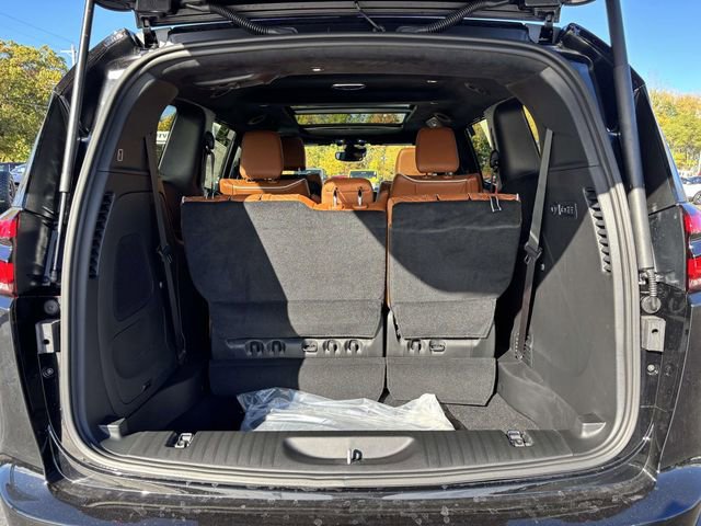 New 2026 Chrysler Pacifica Pinnacle image 39
