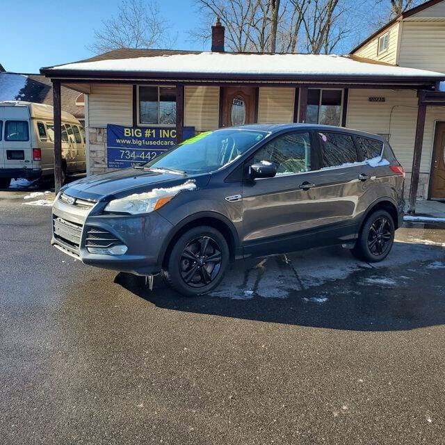 Used 2015 Ford Escape SE image 2