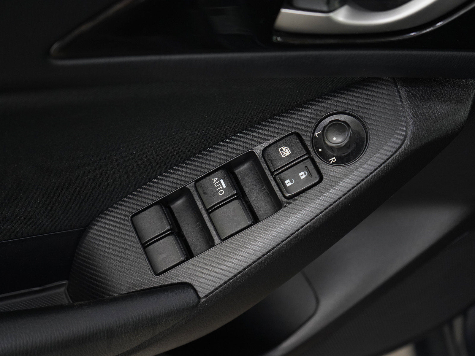 Used 2015 MAZDA MAZDA3 i Sport FWD image 18