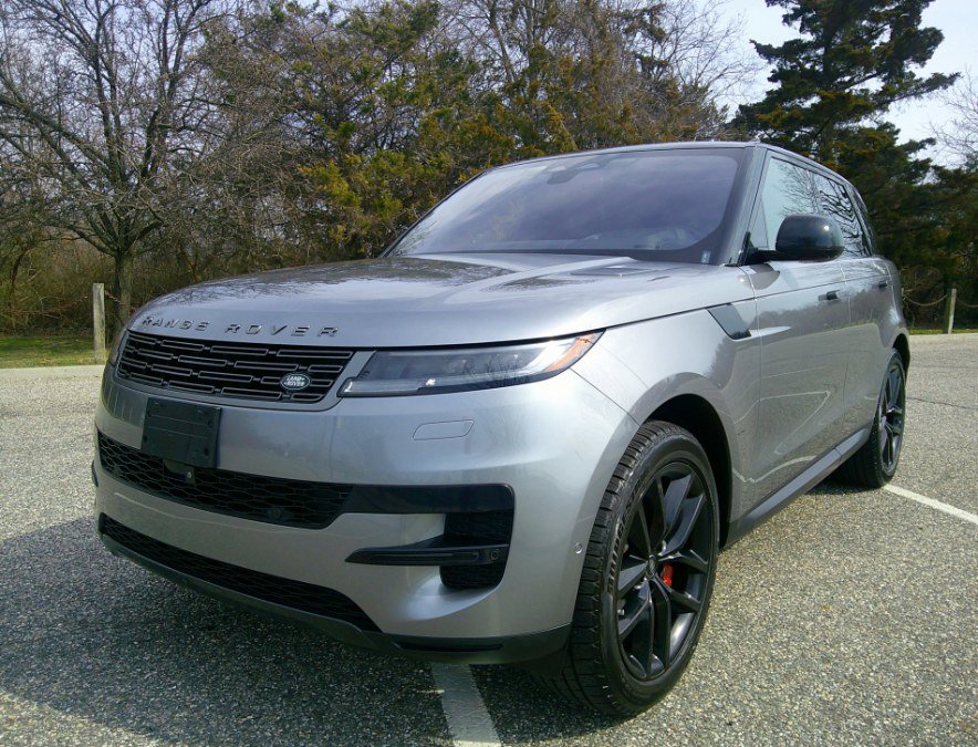 Used 2023 Land Rover Range Rover Sport SE image 3