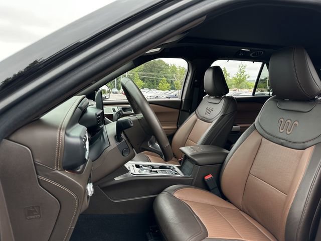 Used 2023 Ford Explorer King Ranch w/ Technology Package AWD/4WD image 13