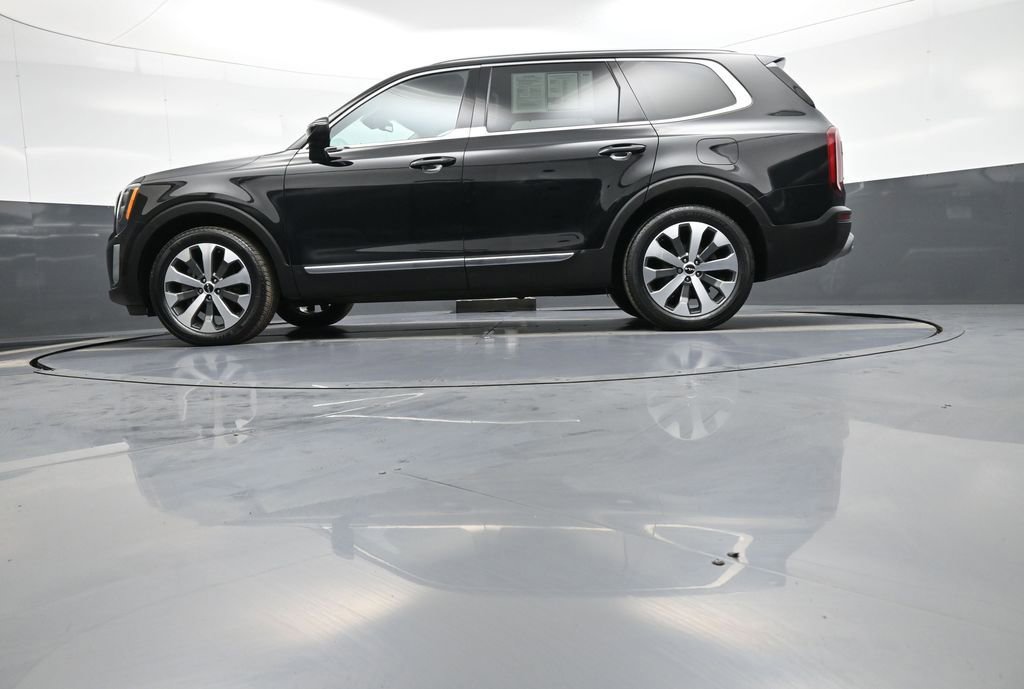 Certified 2022 Kia Telluride EX w/ EX Premium Package image 35