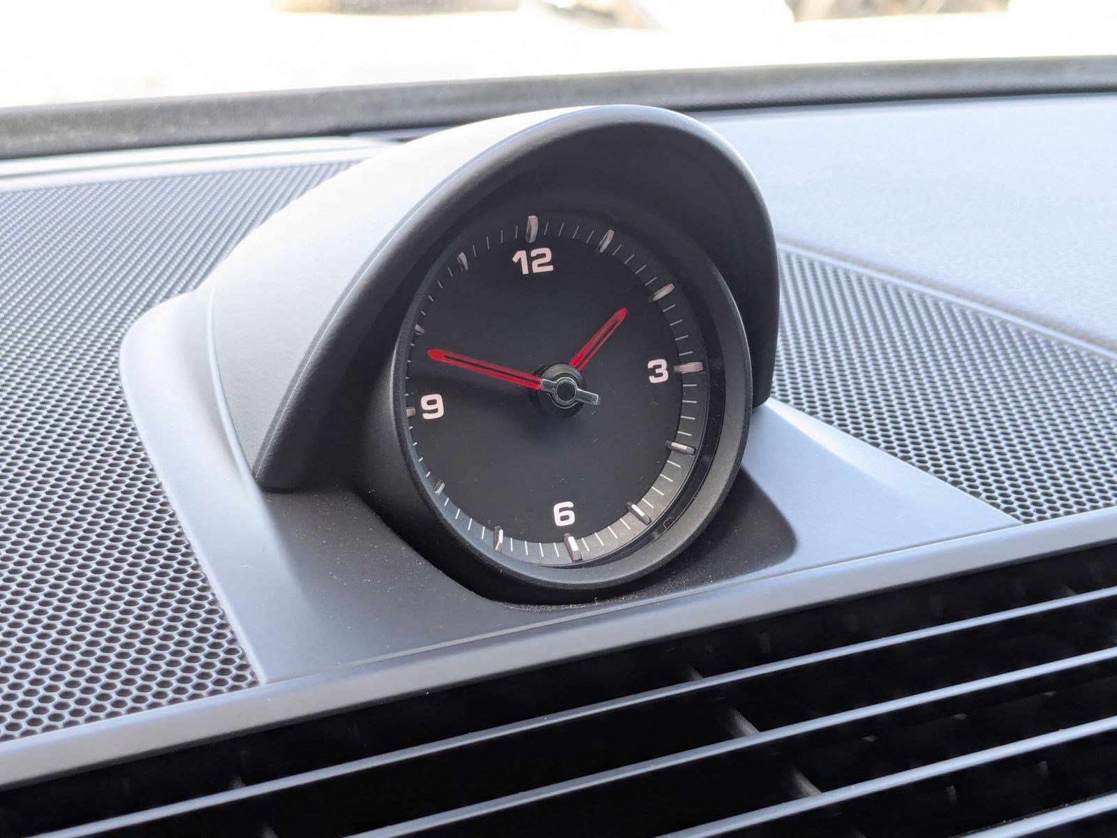 Certified 2022 Porsche Panamera Platinum Edition image 21