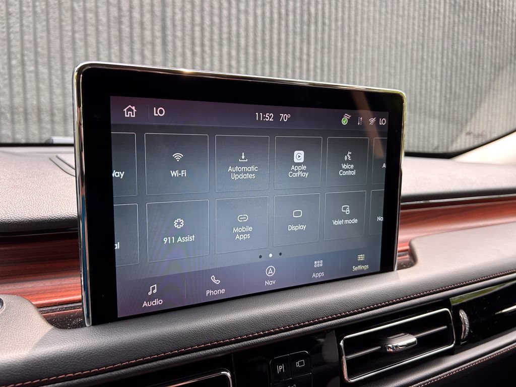 Certified 2024 Lincoln Aviator Reserve w/ Equipment Group 201A AWD/4WD image 37