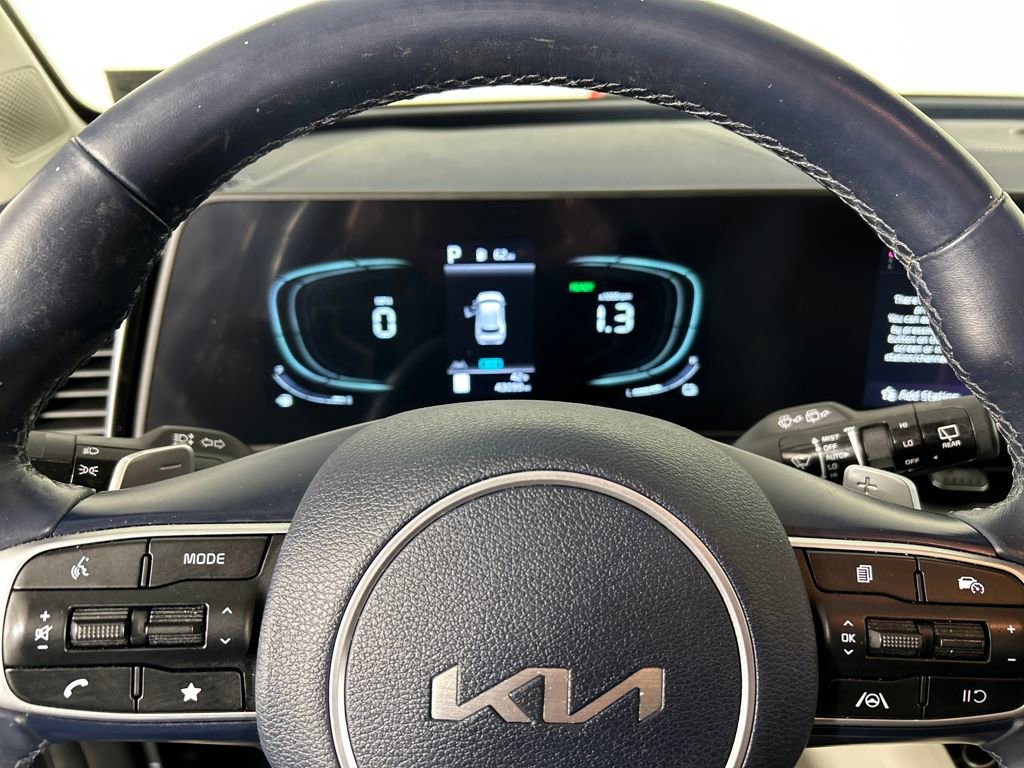 Used 2023 Kia Sportage EX image 12