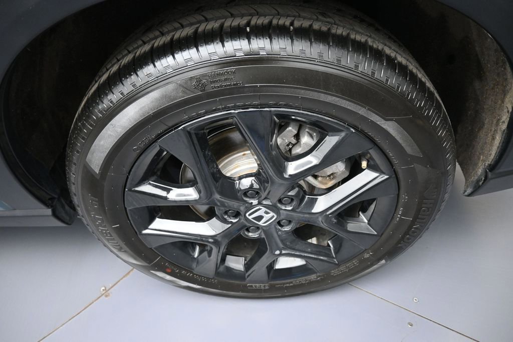 Certified 2025 Honda HR-V Sport image 15